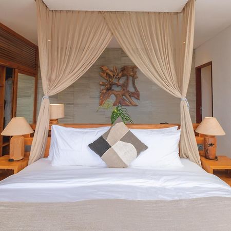 Villa Kaliente Toyapakeh 外观 照片