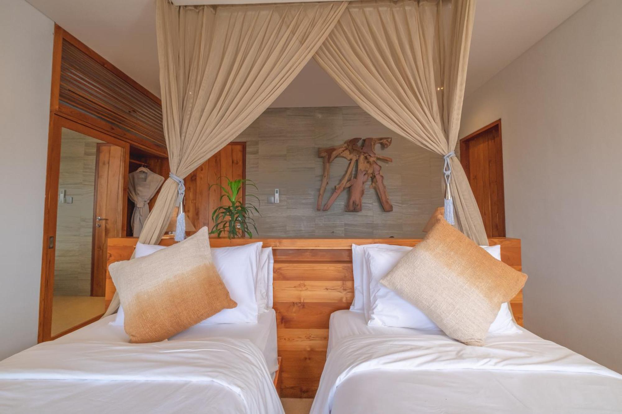Villa Kaliente Toyapakeh 外观 照片