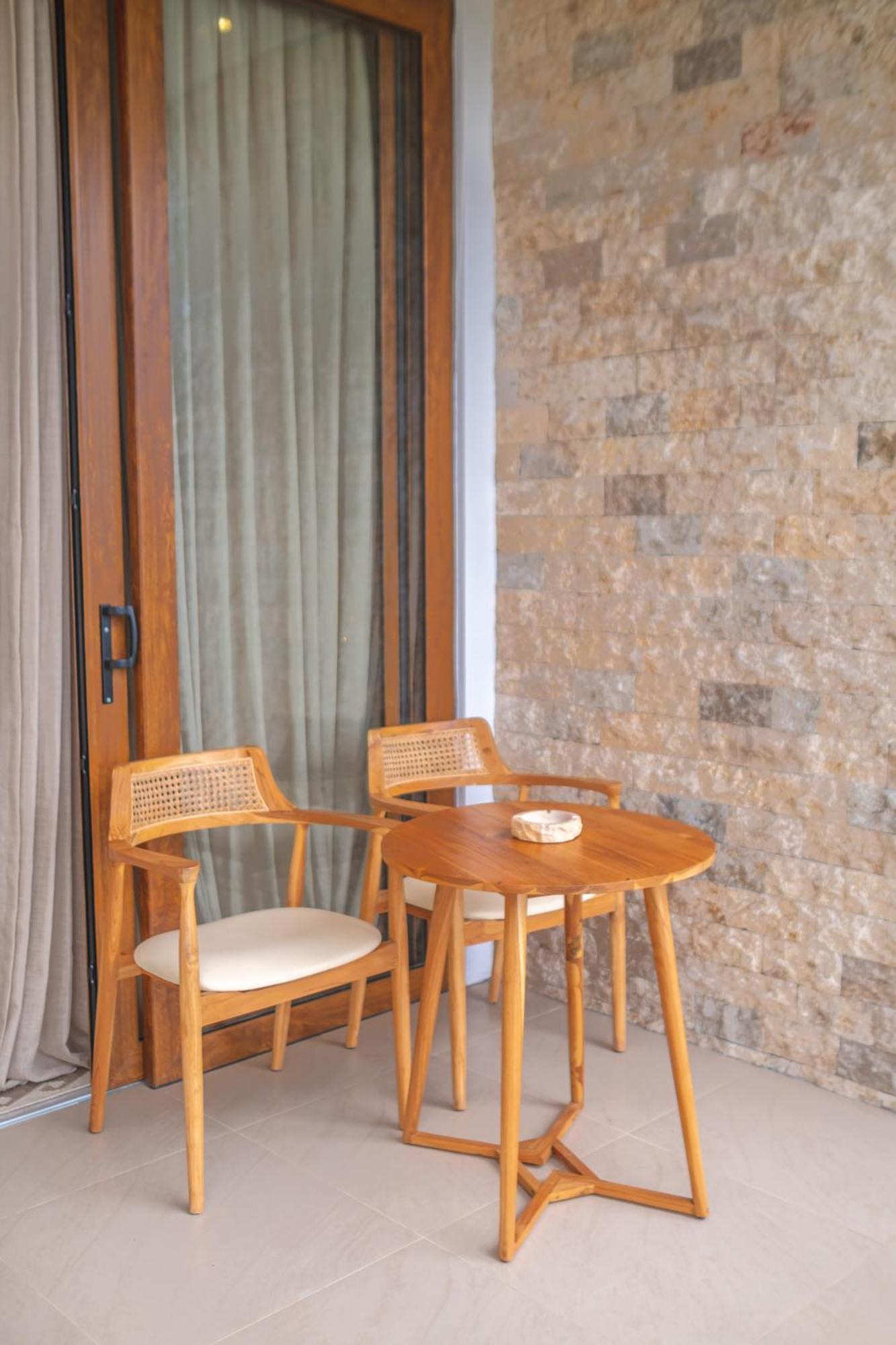 Villa Kaliente Toyapakeh 外观 照片