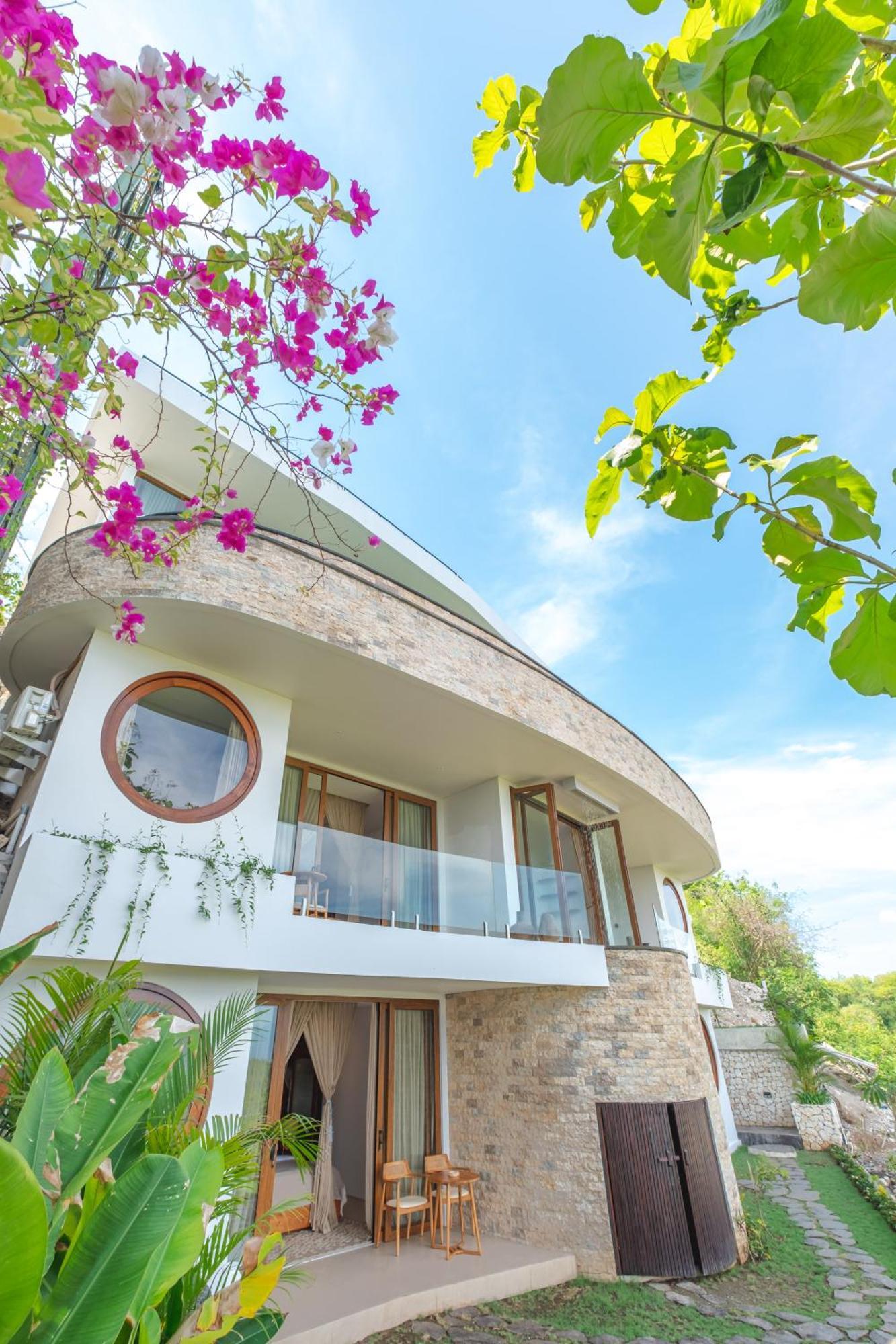 Villa Kaliente Toyapakeh 外观 照片